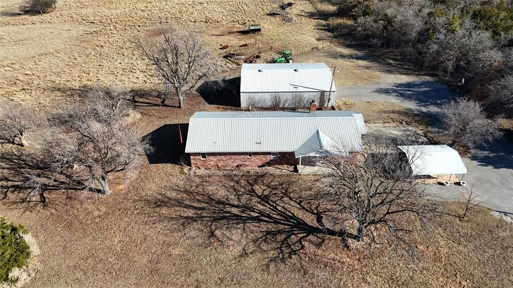 Image 1 of property listing at 40001 Us Highway 281 Highway, Apache, OK 73006