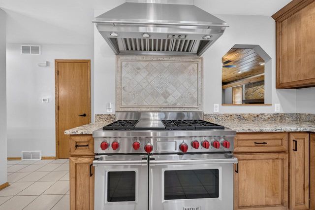 408 Pinehurst Drive, Waunakee, WI 53597