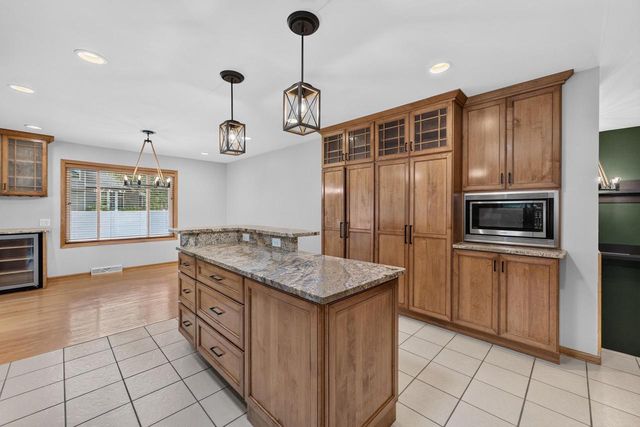 408 Pinehurst Drive, Waunakee, WI 53597