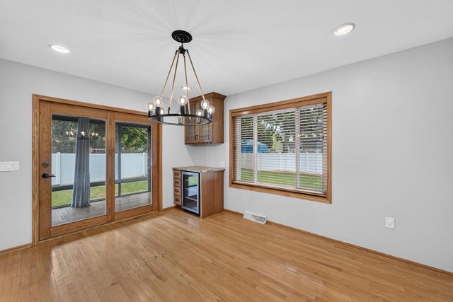 408 Pinehurst Drive, Waunakee, WI 53597