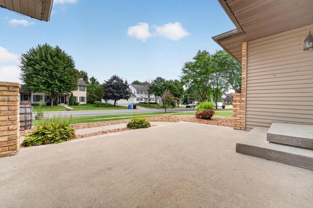 408 Pinehurst Drive, Waunakee, WI 53597