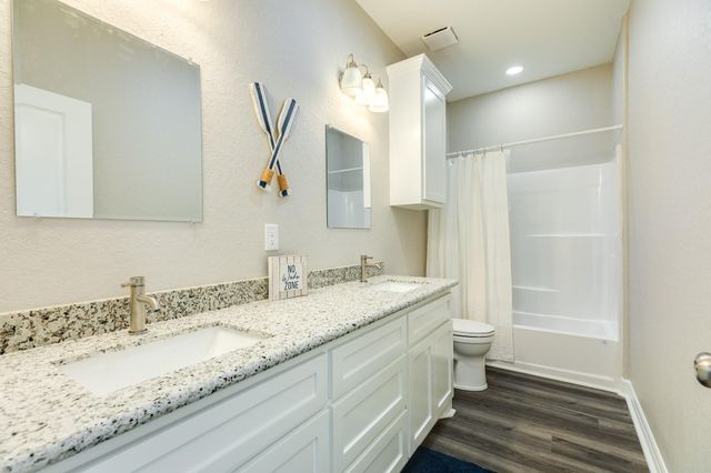 523 Thunder Road, Surfside Beach, TX 77541