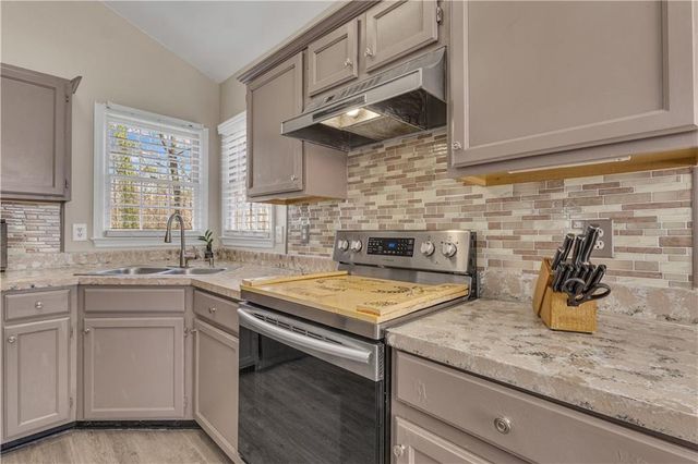 3089 Kaley NW Drive, Kennesaw, GA 30152