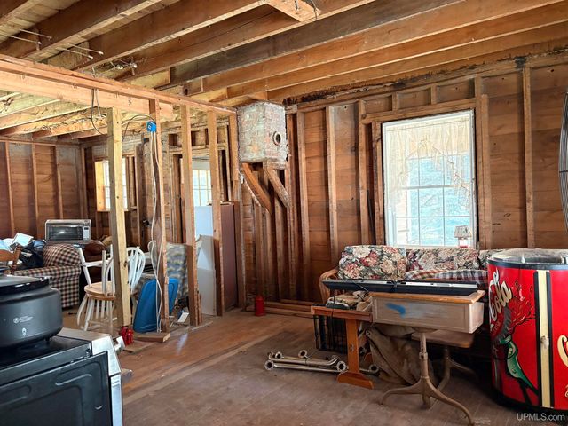 13839 Wells 21.2 Street, Nahma, MI 49864