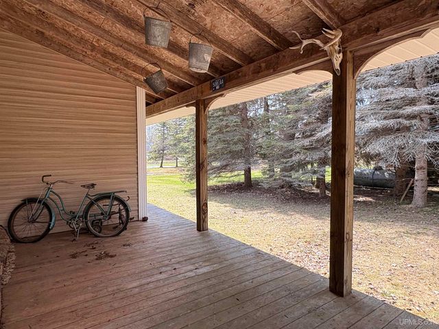 13839 Wells 21.2 Street, Nahma, MI 49864