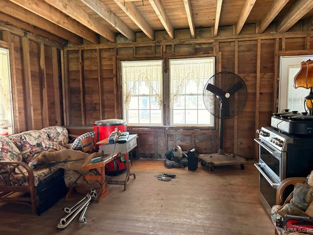 13839 Wells 21.2 Street, Nahma, MI 49864