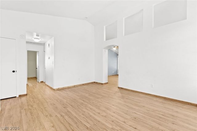 7749 Kasmere Falls Drive, Las Vegas, NV 89149