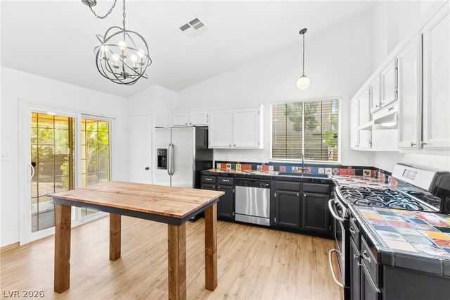 7749 Kasmere Falls Drive, Las Vegas, NV 89149