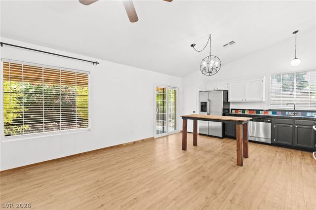 7749 Kasmere Falls Drive, Las Vegas, NV 89149