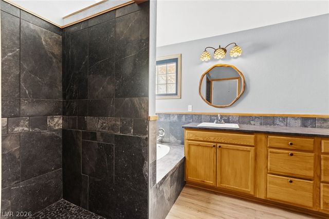 7749 Kasmere Falls Drive, Las Vegas, NV 89149