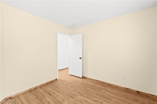 7749 Kasmere Falls Drive, Las Vegas, NV 89149