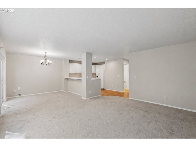 6476 Nw SHELSAM Ter, Portland, OR 97229