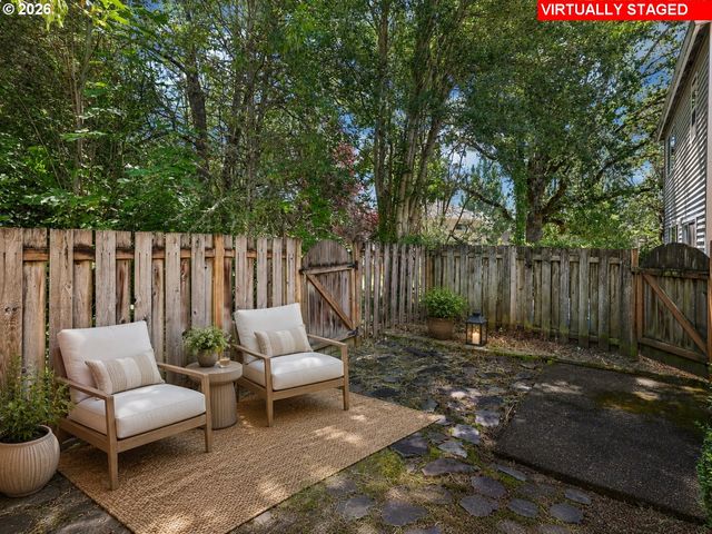 6476 Nw SHELSAM Ter, Portland, OR 97229