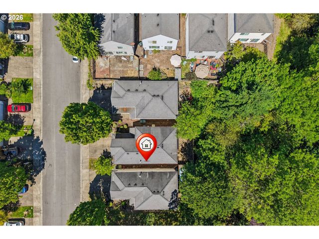 6476 Nw SHELSAM Ter, Portland, OR 97229
