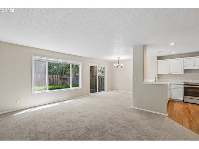6476 Nw SHELSAM Ter, Portland, OR 97229