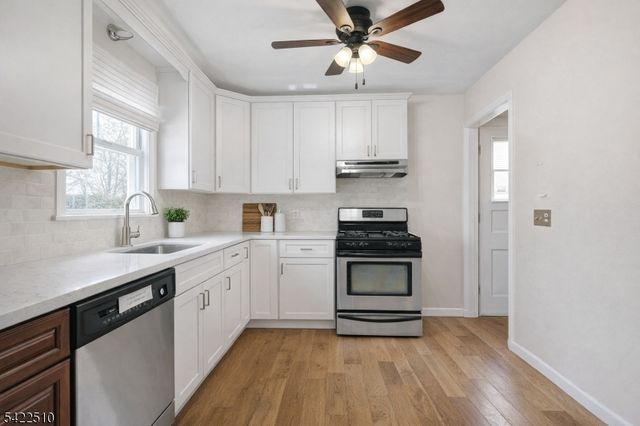 25 Hillside Ter, Livingston Twp., NJ 07039