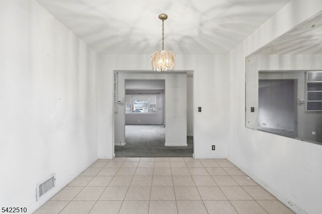 25 Hillside Ter, Livingston Twp., NJ 07039