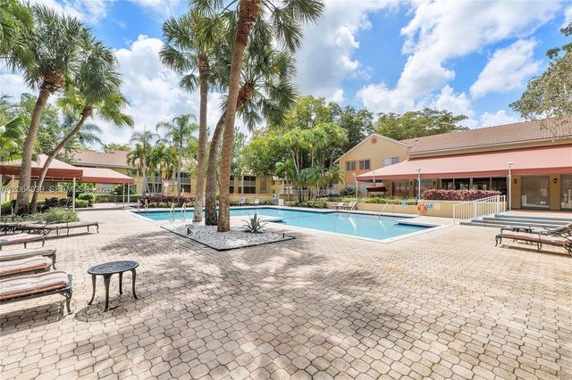 929 Coral Club Dr 929, Coral Springs, FL 33071