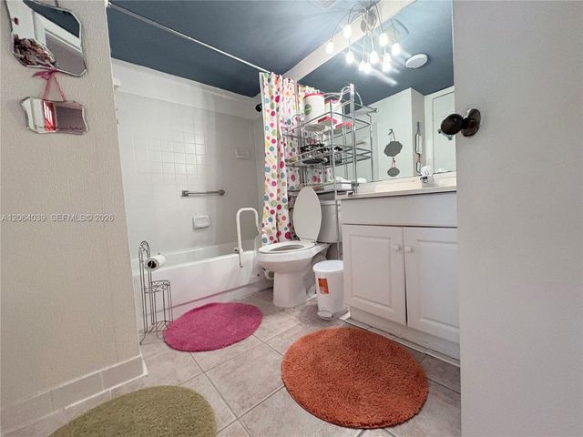929 Coral Club Dr 929, Coral Springs, FL 33071