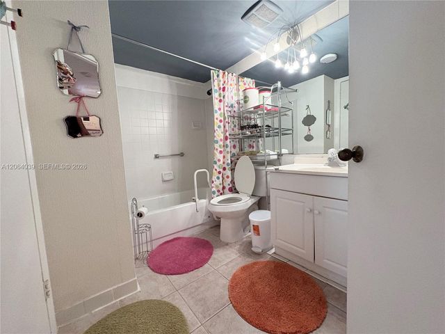 929 Coral Club Dr 929, Coral Springs, FL 33071