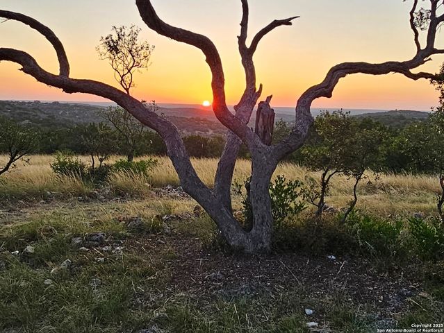 00 Black Waterhole Ranch, Rocksprings, TX 78880