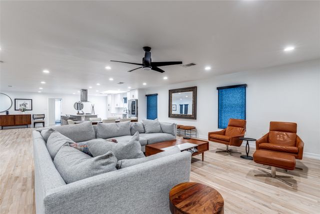 3307 Pine Tree Circle, Farmers Branch, TX 75234