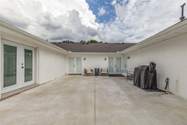 3307 Pine Tree Circle, Farmers Branch, TX 75234