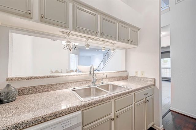 2277 S Kirkwood Road 906, Houston, TX 77077
