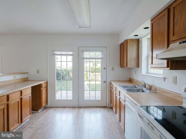 6020 SIRENIA PL, Waldorf, MD 20603