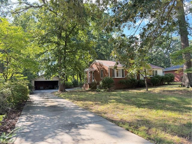 16 Vivian Street, Thomasville, NC 27360