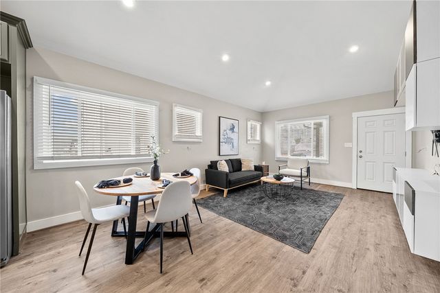 2652 Ivyglen St, Overbrook, PA 15227