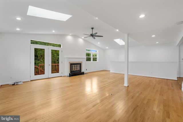 13320 SCIBILIA CT, Fairfax, VA 22033