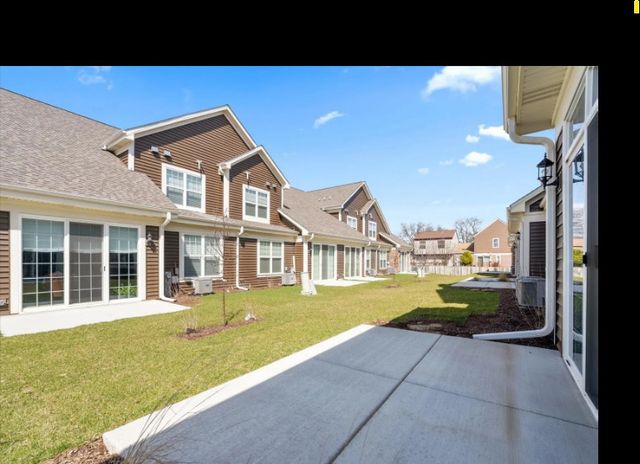 711 Verandah Drive, Hanover Park, IL 60133