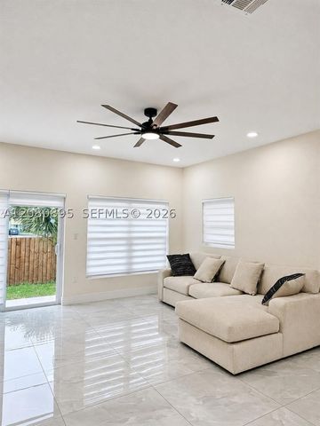 907 21st St, West Palm Beach, FL 33407
