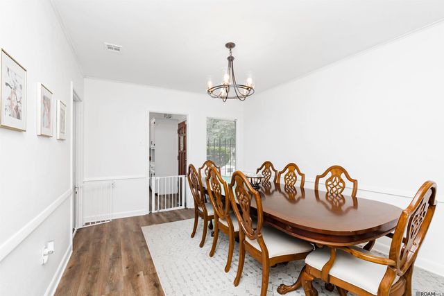 9524 E Van Pl, Baton Rouge, LA 70815