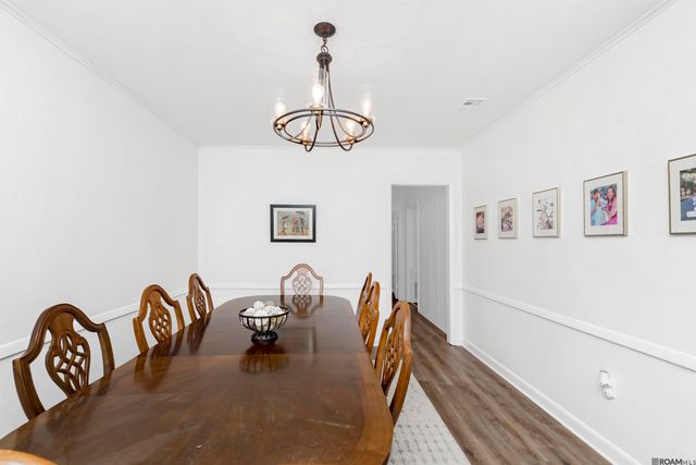 9524 E Van Pl, Baton Rouge, LA 70815