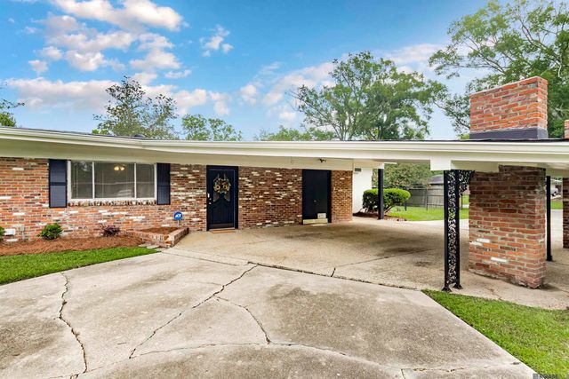 9524 E Van Pl, Baton Rouge, LA 70815