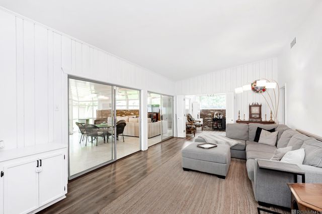 9524 E Van Pl, Baton Rouge, LA 70815