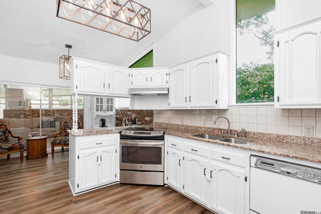 9524 E Van Pl, Baton Rouge, LA 70815