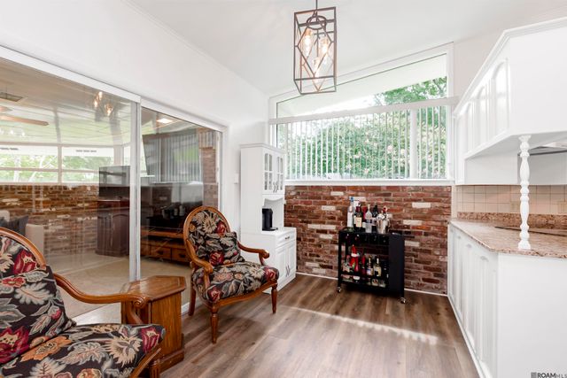 9524 E Van Pl, Baton Rouge, LA 70815