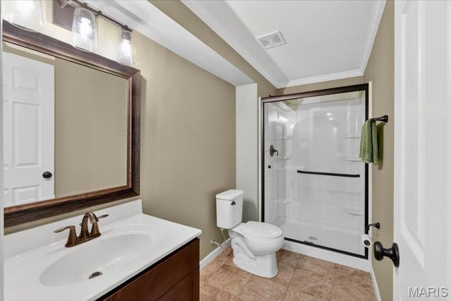 16129 Amber Vista Drive, Ellisville, MO 63021