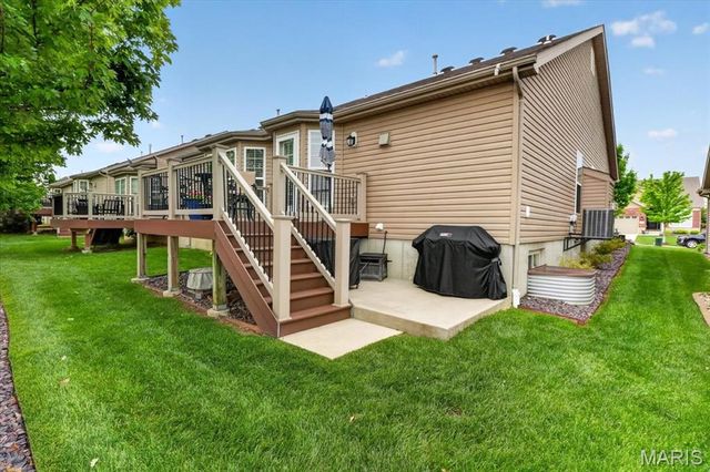 16129 Amber Vista Drive, Ellisville, MO 63021