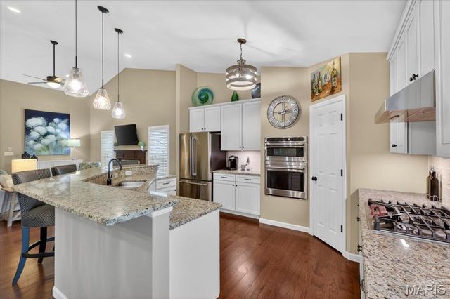16129 Amber Vista Drive, Ellisville, MO 63021
