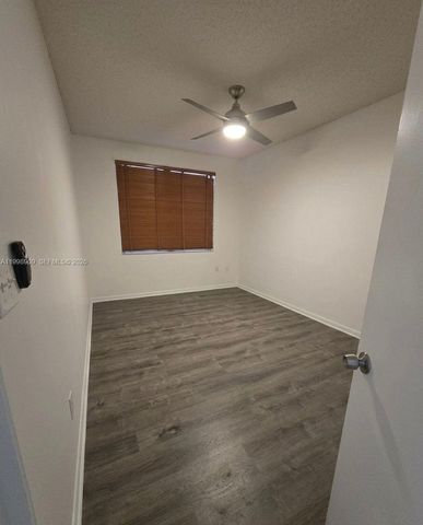 15515 N Miami Lakeway N 202-11, Miami Lakes, FL 33014