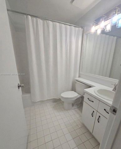 15515 N Miami Lakeway N 202-11, Miami Lakes, FL 33014