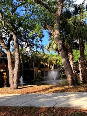 15515 N Miami Lakeway N 202-11, Miami Lakes, FL 33014