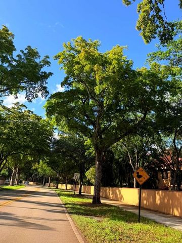15515 N Miami Lakeway N 202-11, Miami Lakes, FL 33014