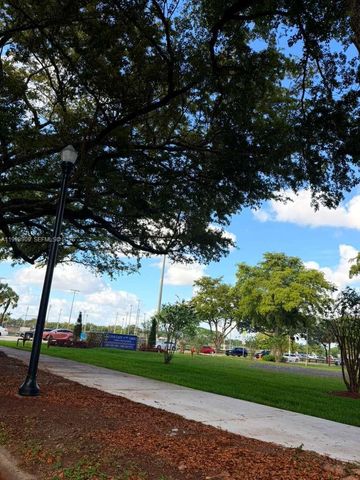 15515 N Miami Lakeway N 202-11, Miami Lakes, FL 33014