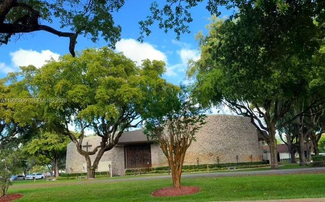 15515 N Miami Lakeway N 202-11, Miami Lakes, FL 33014