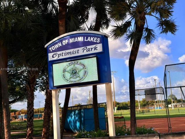 15515 N Miami Lakeway N 202-11, Miami Lakes, FL 33014